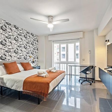 Apartamento Piso En Atarazanas Málaga Exterior foto
