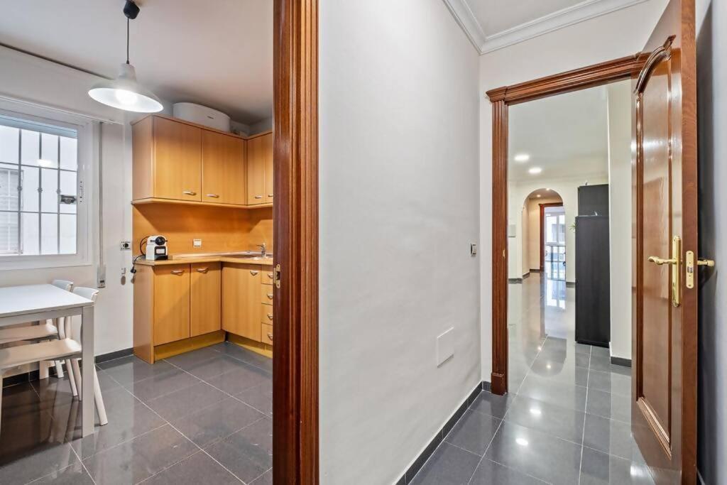 Apartamento Piso En Atarazanas Málaga Exterior foto